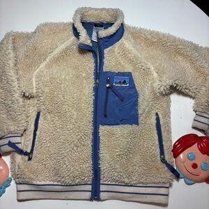 Patagonia Blue & Oatmeal Sherpa Jacket
Size 10/12 preteen Measurements in pics